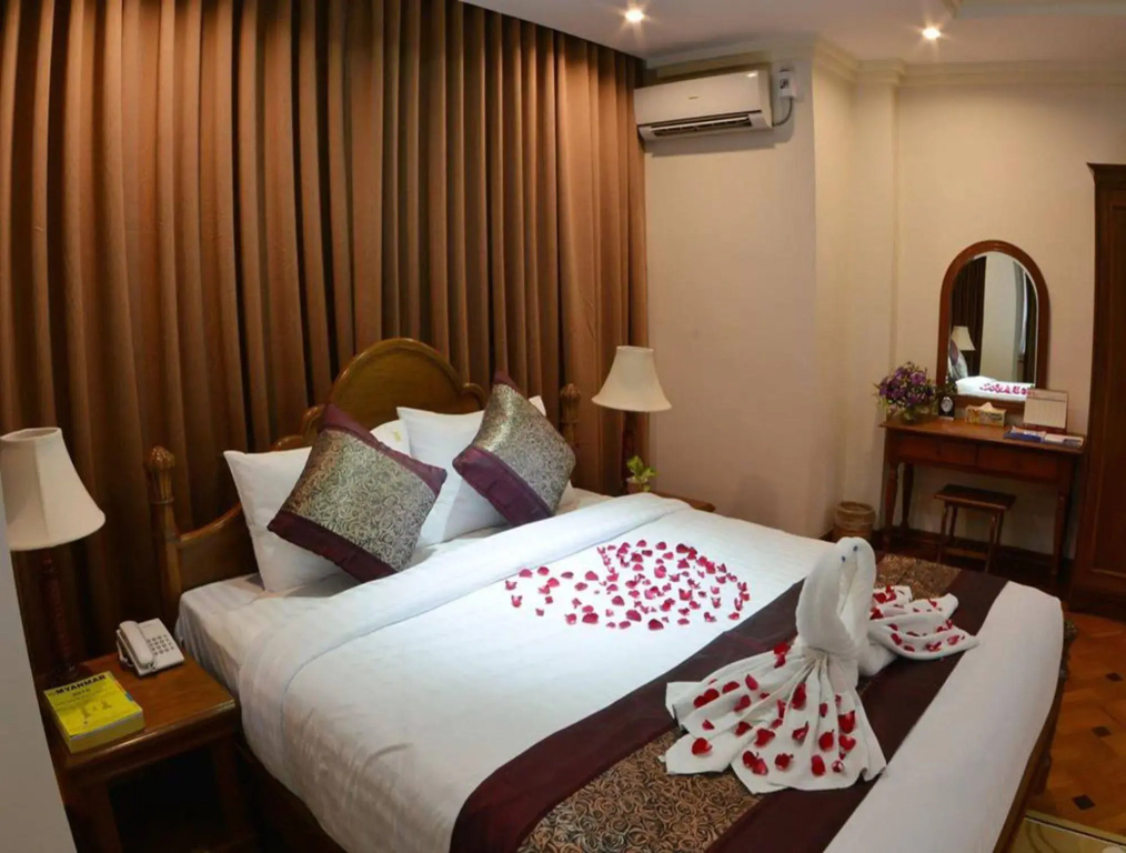 Golden Butterfly Hotel - Général