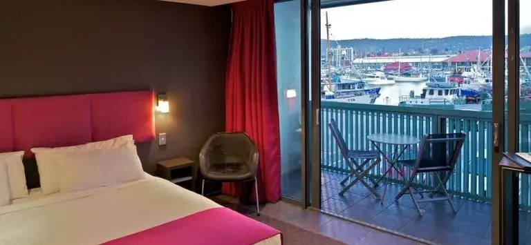 Balcony & Terrace
