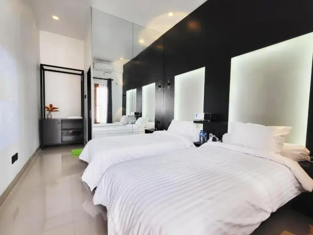 Deluxe Double room (twin beds)