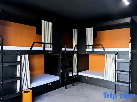 Bed in Dorm (male dorm)