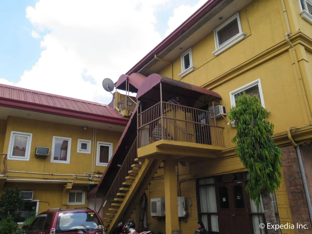 Hotel La Corona De Lipa