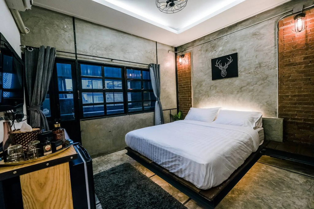 Standard Double room (full double bed)