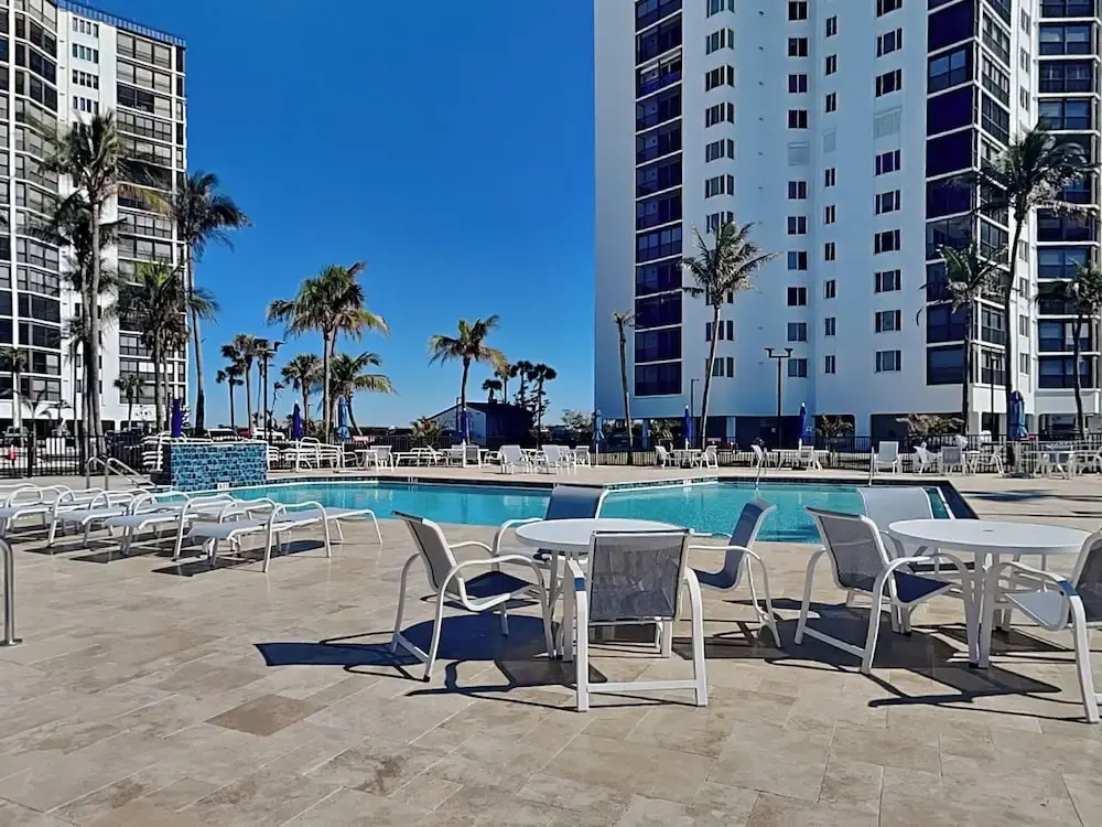 Ocean Harbor 402A