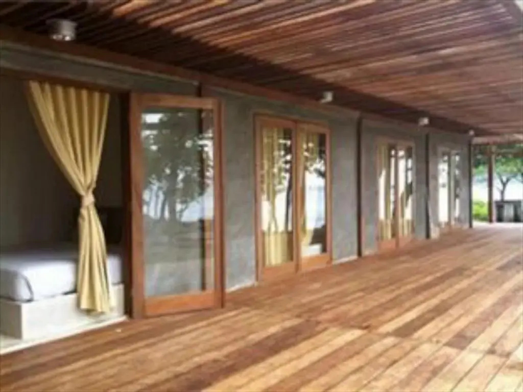 Deluxe room with ocean view