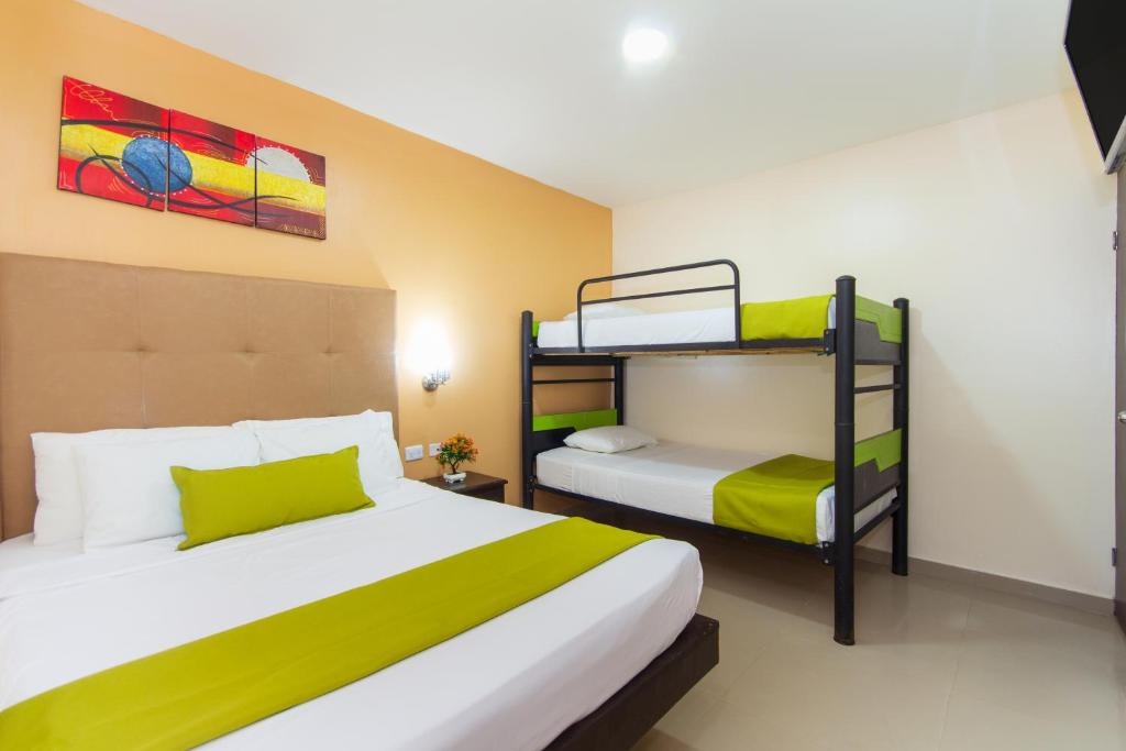Hotel Azuan Suites By Geh Suites - Chambres