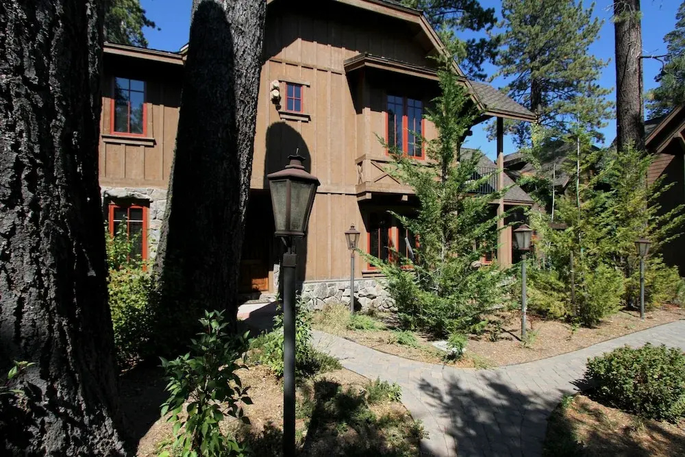 West Shore Cafe and Inn