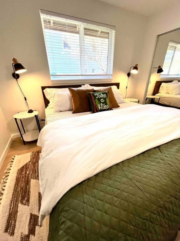 Olympic House: 3min from ONP w/ Sauna + Rec room — фото 4