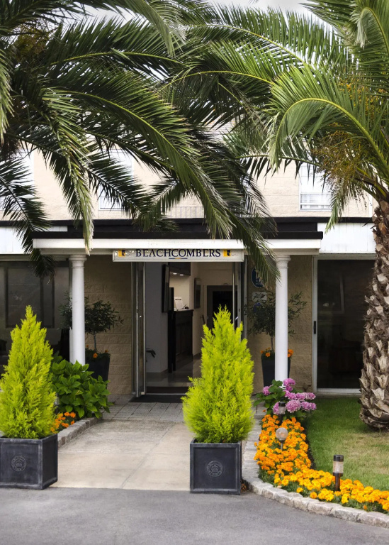 Beachcombers Hotel