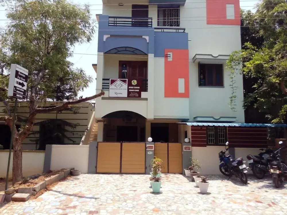 Hotel Barnabas Homestay