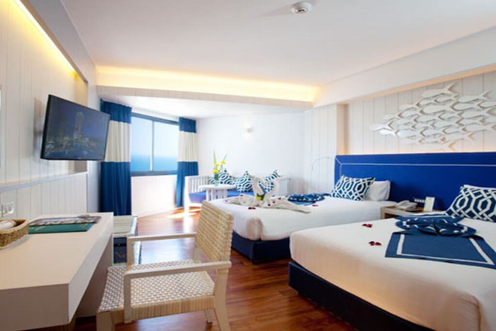 Jomtien Palm Beach Hotel And Resort