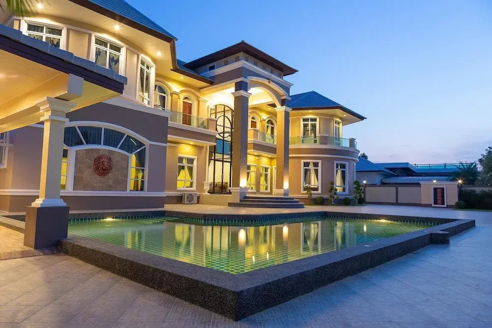 Royal Graces Luxury
