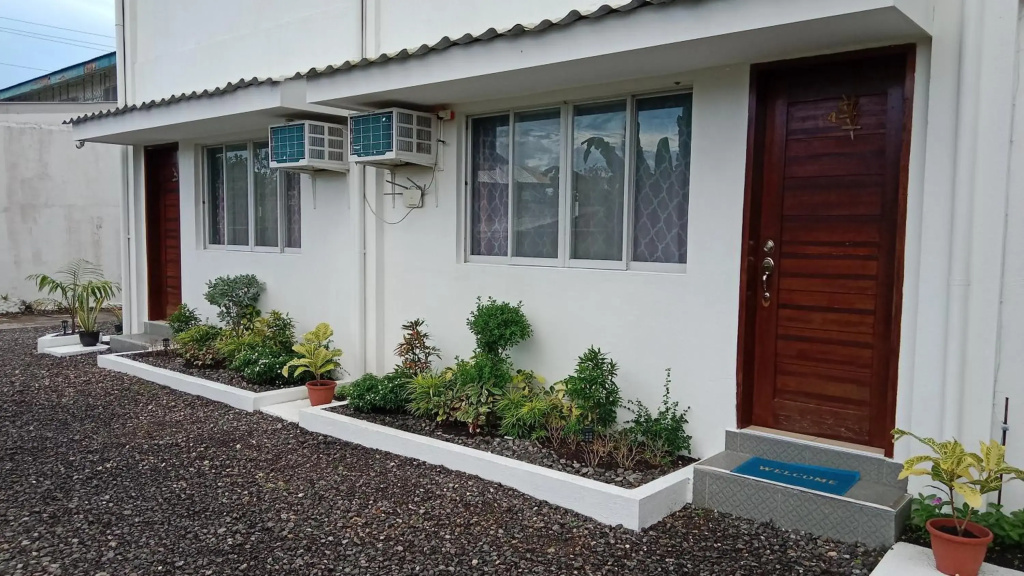 Bernis Hostel