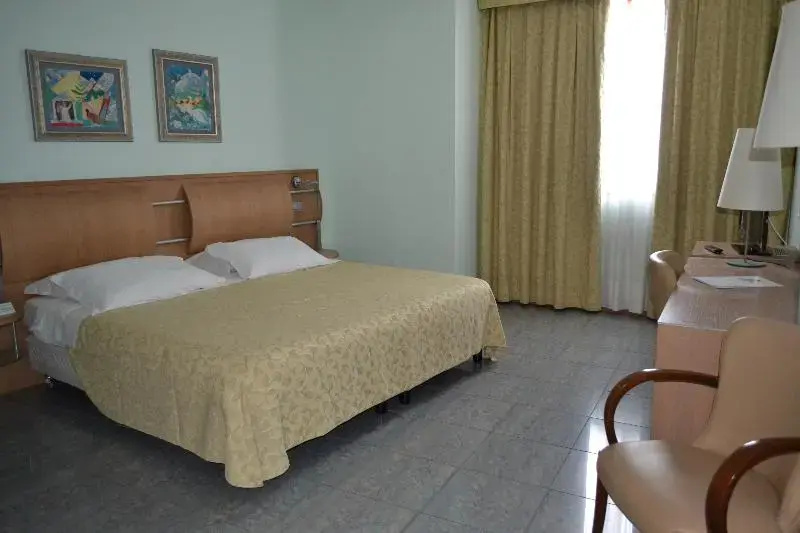 Marina Palace Hotel & Congress Hall - Chambres