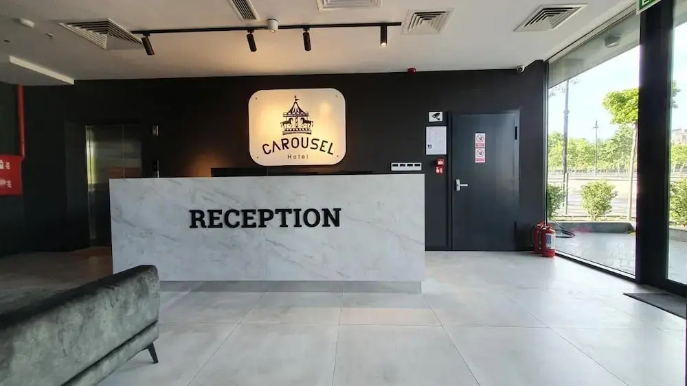 Lobby & Reception