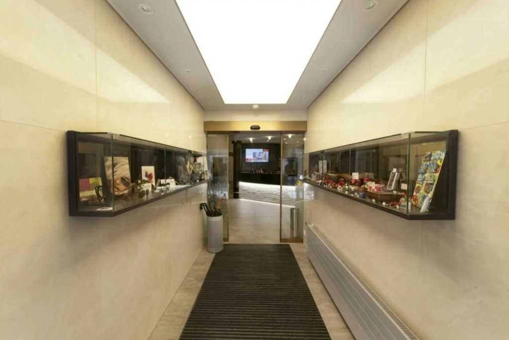 Hotel photo 12