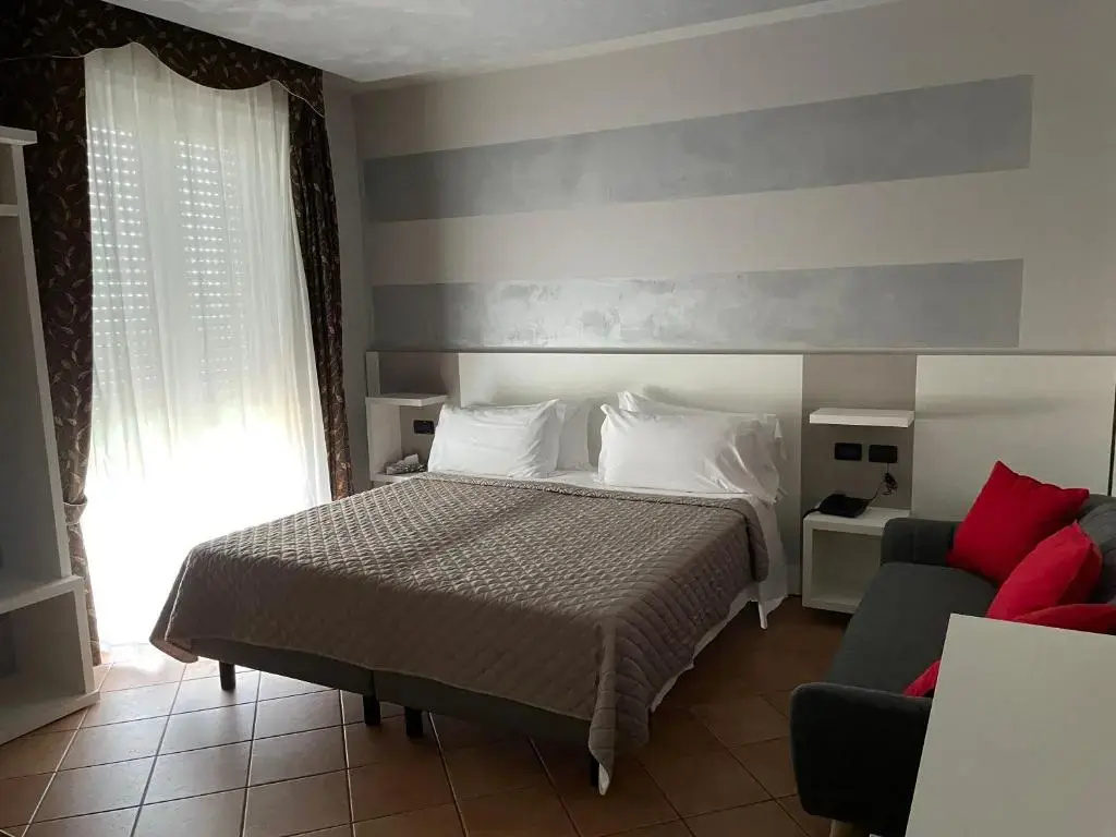 Comfort Triple room with balcony and with lake view