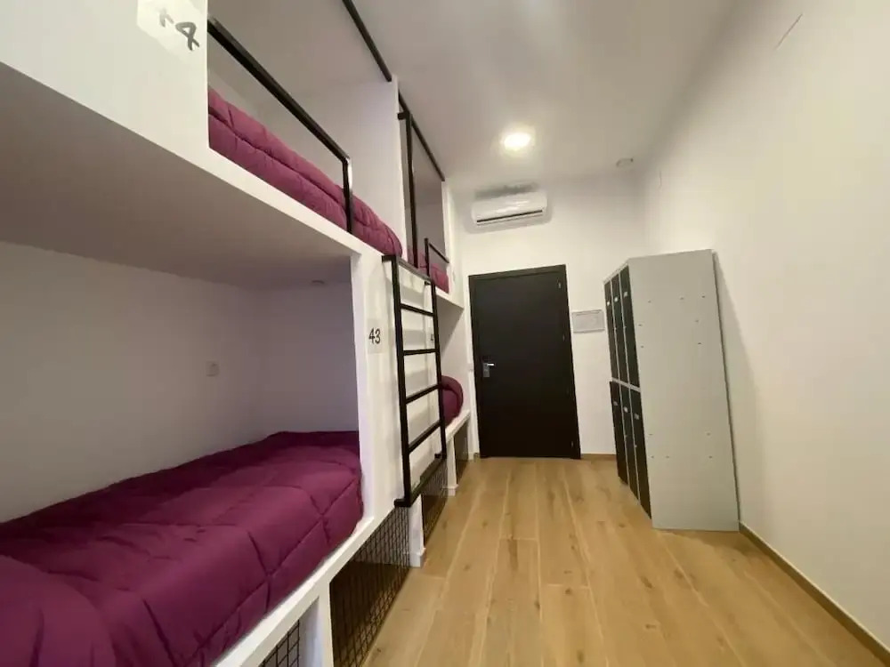 gallery_image_hidden_5