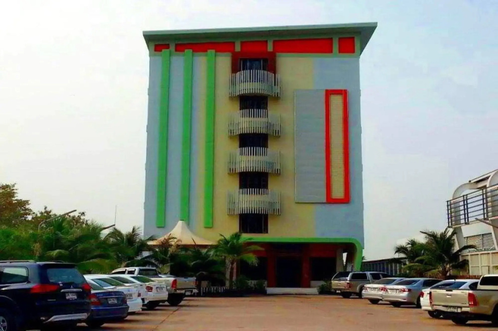 Nakara Montra Hotel