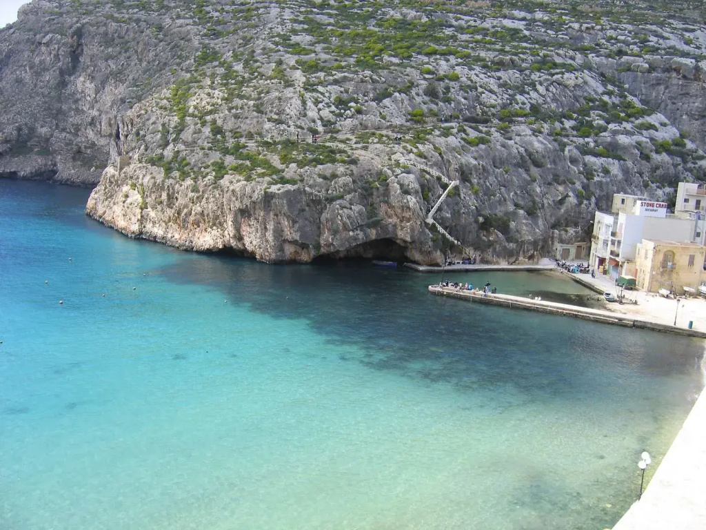 Beach & Waterfront