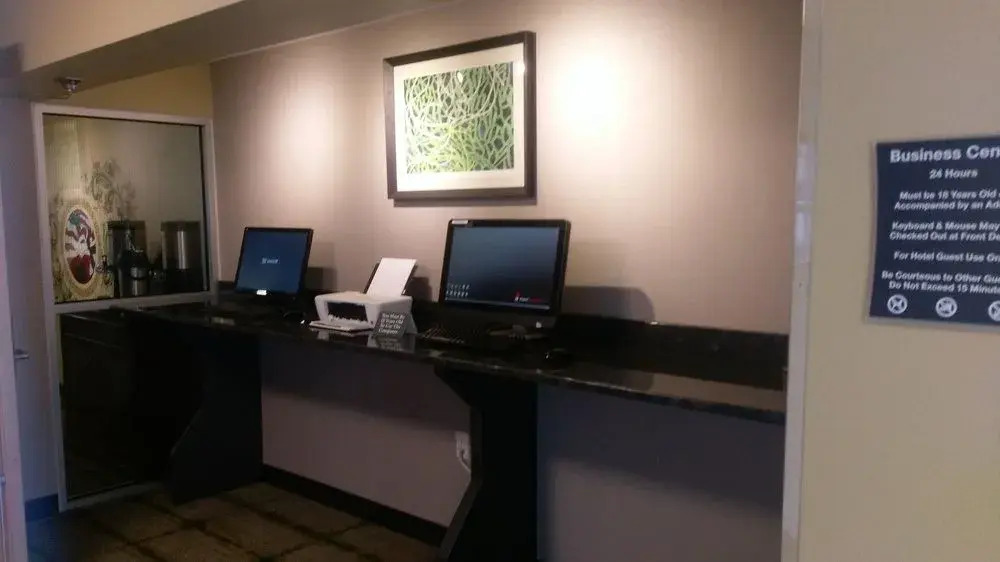 The Falls Inn & Suites / Bigwood Event Center — фото 5