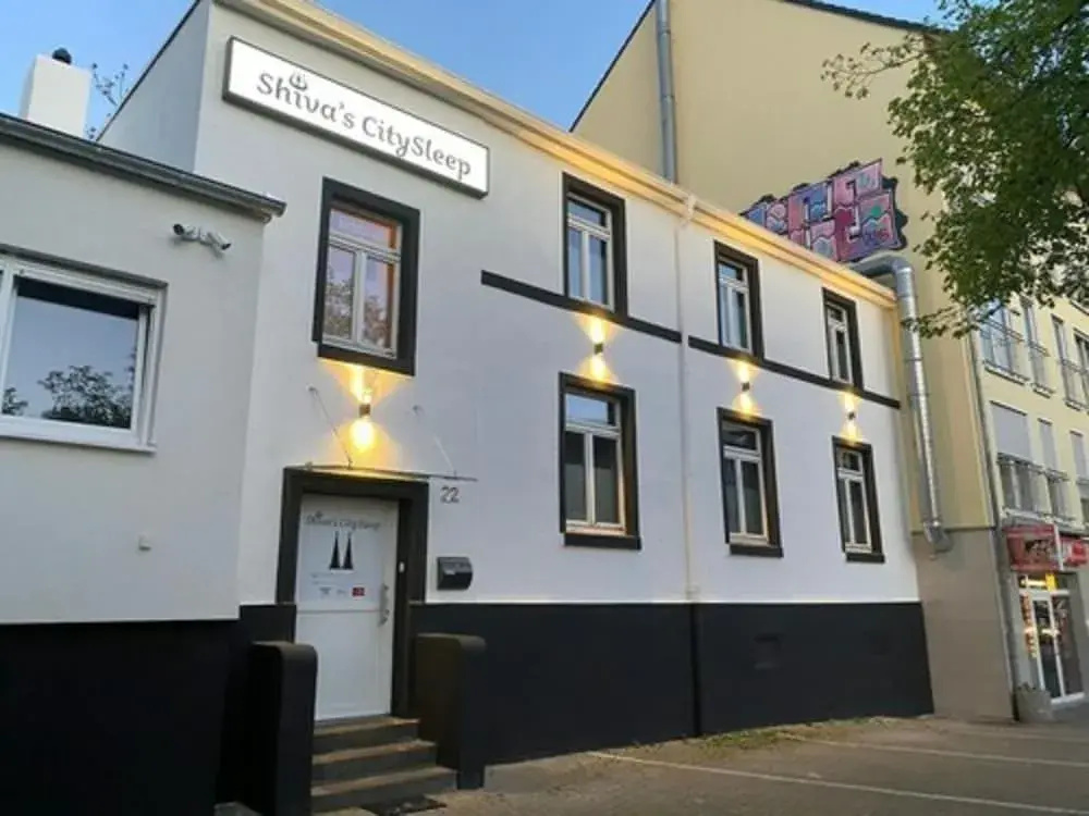 Shivas City Aparthotel