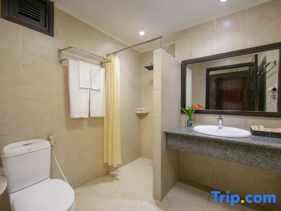 Sea Lion Beach Resort & Spa