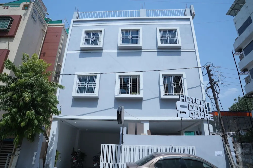 Hotel South Square