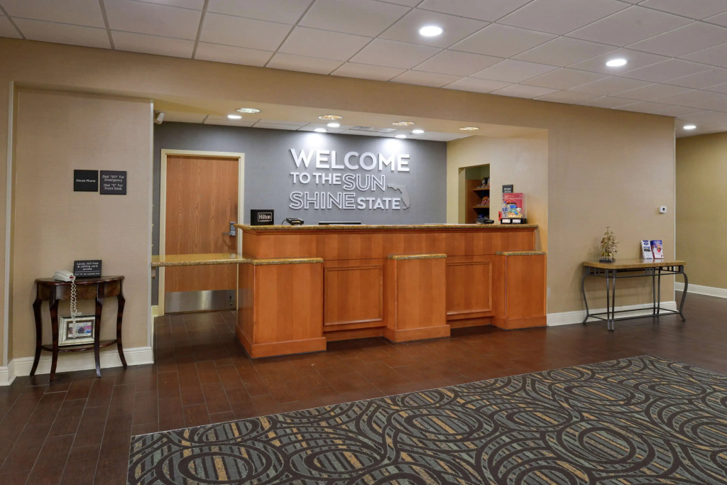 Lobby & Reception