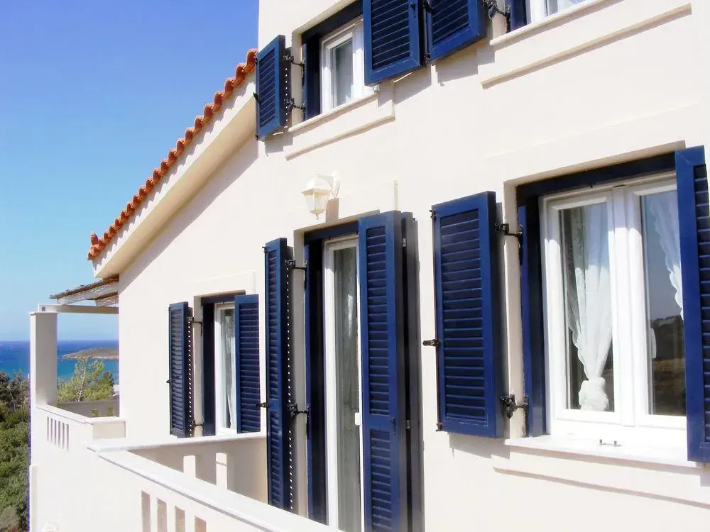 Luxury Family Apartment - Pool, Seaview, 200m Beach