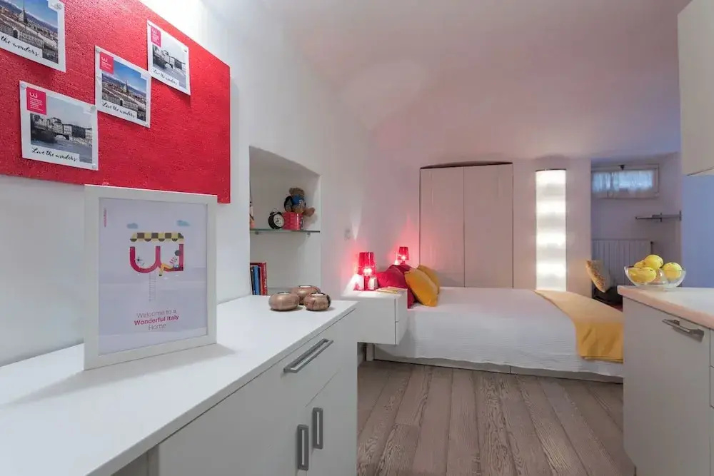 Red Studio near Porta Nuova by Wonderful Italy