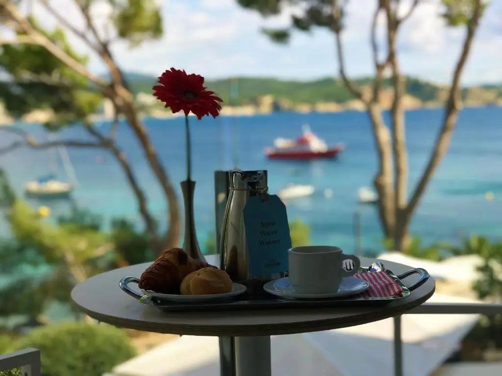 Standard Double room with balcony and with sea view (full double bed)