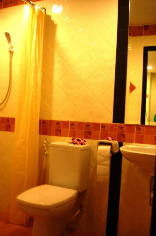 The Bang Khun Phrom Suites - Général