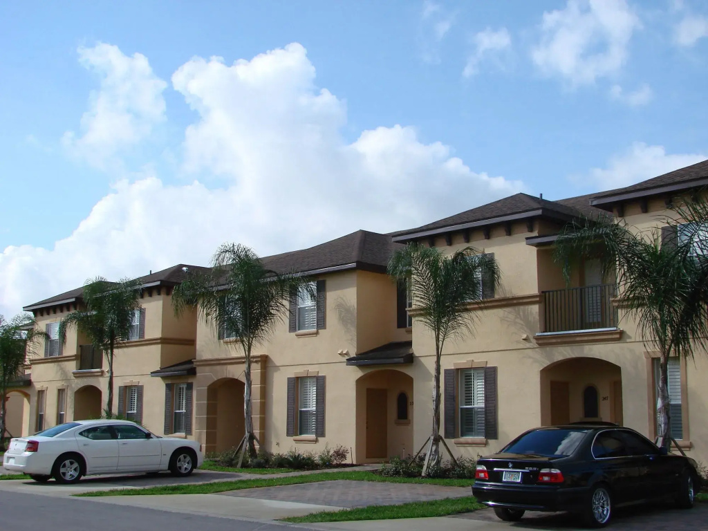 Villas At Regal Palms