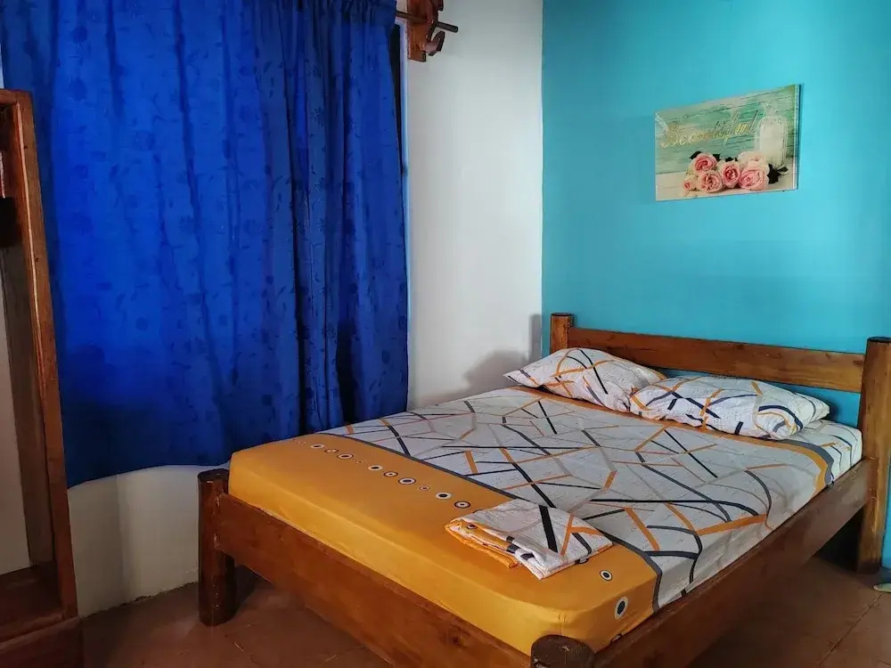 1 Bedroom Comfort room