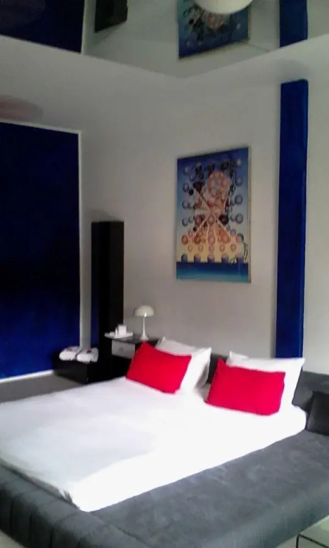 Standard Double room with garden view (full double bed)