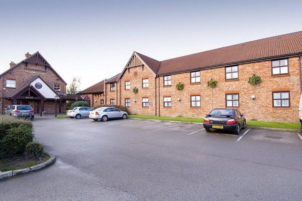 Premier Inn Manchester (Denton) hotel - 0