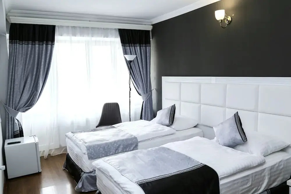 Standard Double room with balcony (twin beds)