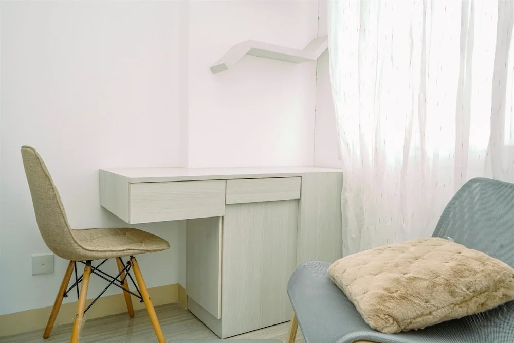 Cozy and Simply Studio Apartment at Urban Heights Residences