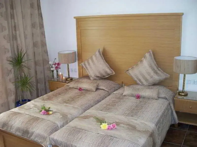 Peridis Family Resort - Chambres