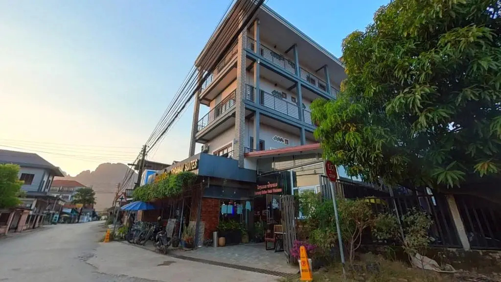 Faraway Suites - Hostel