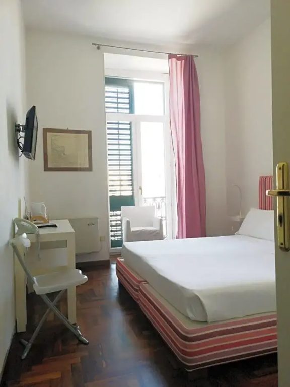 Standard room with sea view