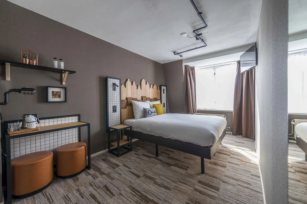 Grand Double room full double bed