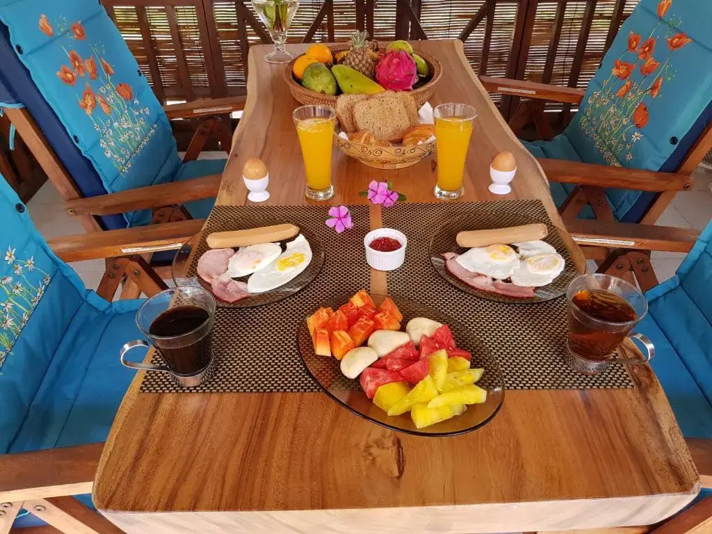 Dennis Holiday Bungalow