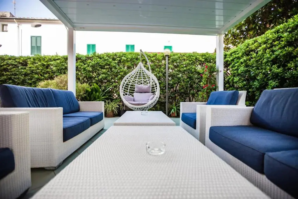 Balcony & Terrace