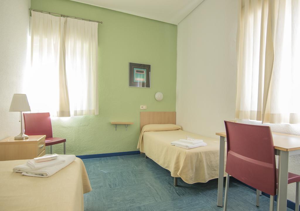 Hostel Inturjoven Huelva by null