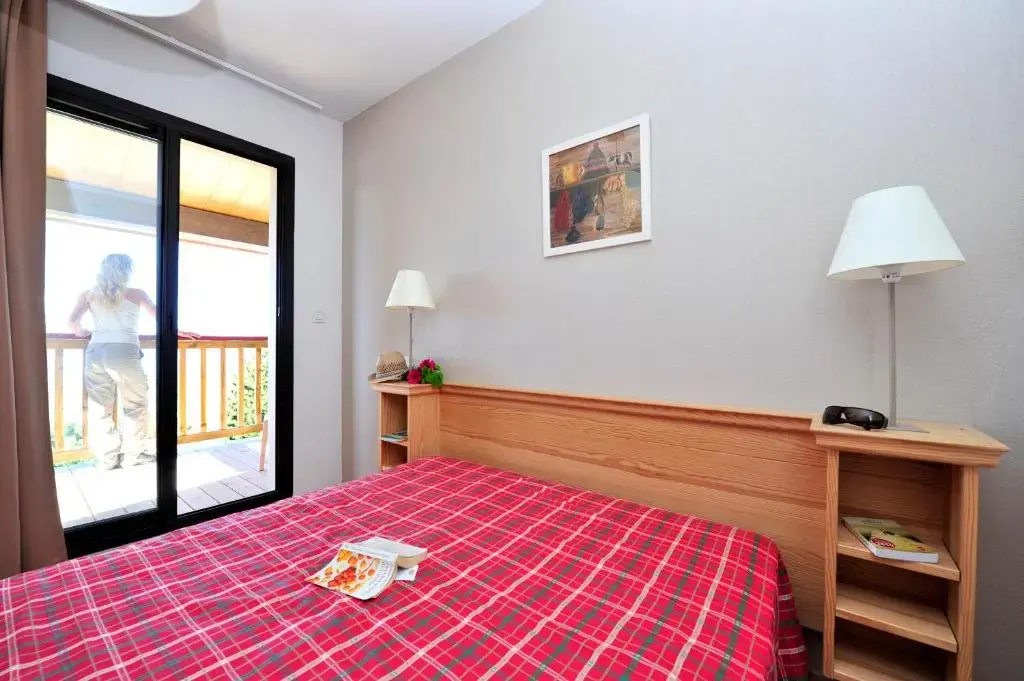 Goelia - Le Domaine De Castella - Chambres