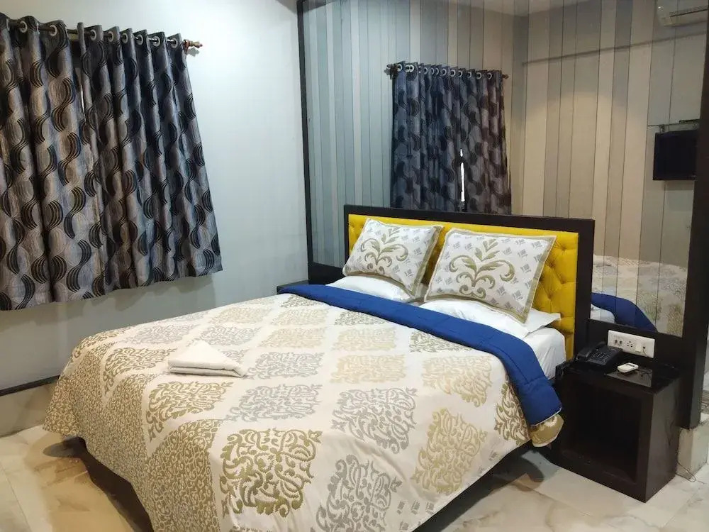GOLDEN APPLE BOUTIQUE HOTEL by null