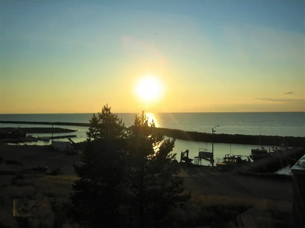 Beach & Waterfront