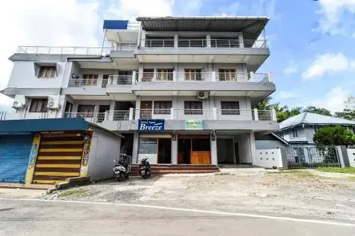 Hotel Aqua Breeze by OYO Rooms