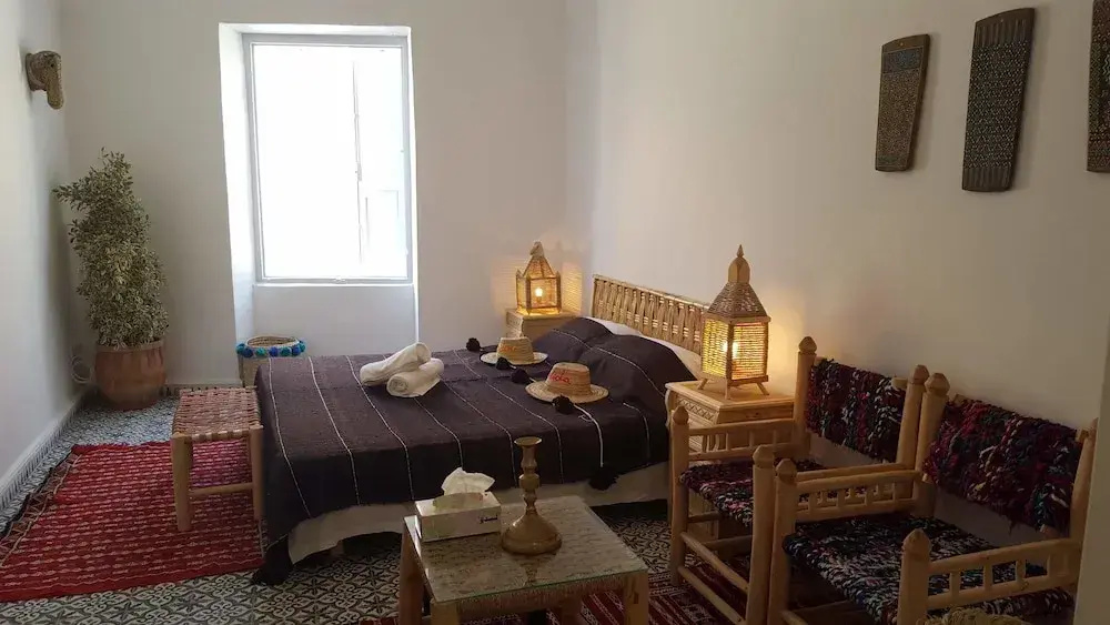 Economy room
